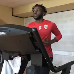 Lass no podrá jugar ante el Rayo por la 'cláusula del miedo'