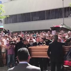 "Reyes, you're a legend!" - Fans pay respects at Sevilla's stadium