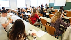 Le piden a la IA que haga un ensayo de filosofía, una profesora lo corrige y esta es la nota final