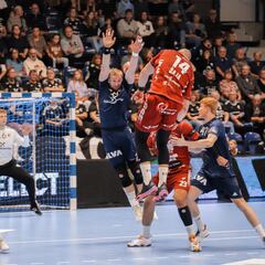 El Logroño se lleva una lección de intensidad del Silkeborg