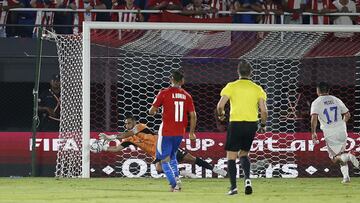 El capit&aacute;n de la Roja analiz&oacute; el vital triunfo que consigui&oacute; su equipo en el Defensores del Chaco. Valor&oacute; a los hinchas y el convencimiento del plantel.