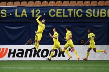 1-0. Manu Trigueros celebr¨® el primer gol.