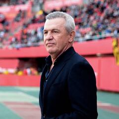 Javier Aguirre salva la primera de ocho vidas del Mallorca