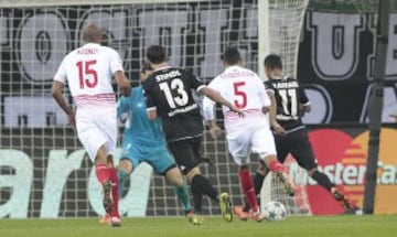 3-0. Raffael anotó el tercer tanto.