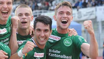 V&iacute;ctor Ruiz y Jordi Quintill&agrave;, futbolistas espa&ntilde;oles del St. Gallen.