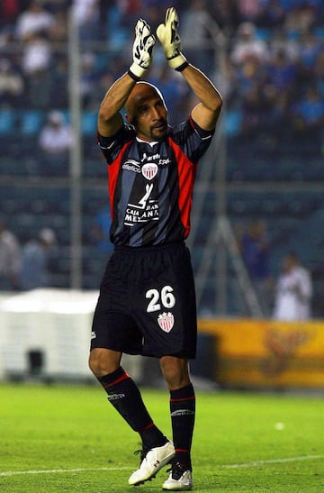 Las camisetas que usó el Conejo Pérez en su carrera