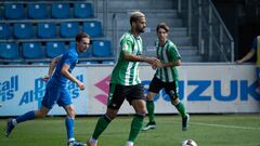 Willian José, jugador del Real Betis, en el amistoso ante el Grodig de pretemporada 2022-2023.