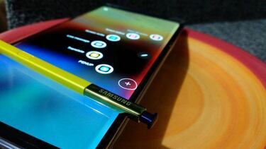 Y el móvil con la mejor pantalla del mercado actual es… (pista: es un Samsung)