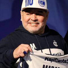 Nuevo parte médico de Maradona: podría ser trasladado a una casa