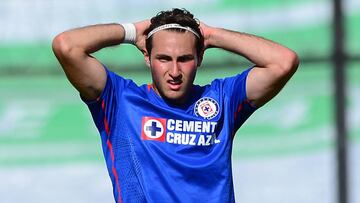 Santiago Giménez: "Tenemos claro el objetivo de ser Campeones"