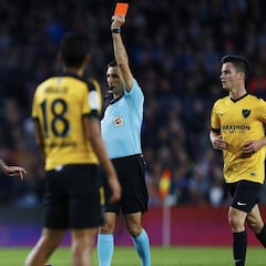 El árbitro expulsó a Juankar por decirle: "Pita de una p... vez"