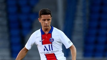 Paris Saint-Germain's Spanish midfielder Ander Herrera plays the ball during the friendly football match Paris Saint-Germain (PSG) vs Sochaux (FCSM) at the Parc des Princes stadium in Paris on August 5, 2020. (Photo by FRANCK FIFE / AFP)