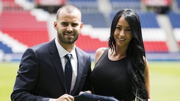 Imagen de Jesé Rodríguez junto a Aurah Ruiz cuando éste fichó por el Paris Saint Germain.