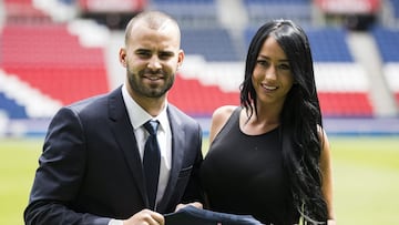 Imagen de Jes&eacute; Rodr&iacute;guez junto a Aurah Ruiz cuando &eacute;ste fich&oacute; por el Paris Saint Germain.