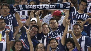 Afición de Monterrey le responde a Chivas