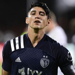 Alan Pulido suma otro empate con el Sporting Kansas City