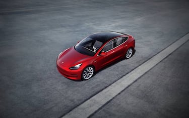 El Tesla Model 3 baja de precio por segunda vez en un año