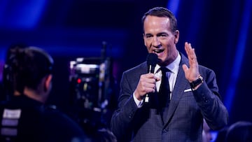 The Country Music Awards were held on Wednesday and this year’s hosts included NFL Hall of Famer Peyton Manning, who joked about the Cowboys owner.