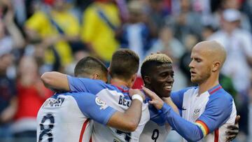 El Team USA celebra el segundo gol ante Ecuador.