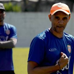 El reto de Arastey: Guiar jóvenes en un momento surrealista