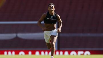 Alexis Sánchez se entrenó solo tras el partido del Arsenal.