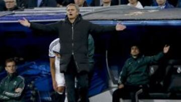 Mourinho protesta.