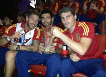 Sergio Ramos colgó en Twitter esta foto junto a Casillas y Albiol.