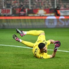 Cura de humildad al Ajax