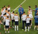 Holanda anuncia el once con Sneijder, Robben y Van Persie