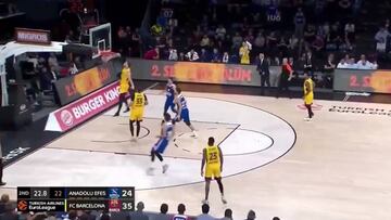 Está a un nivel descomunal: el robo de Claver que acabo en mate digo de la NBA