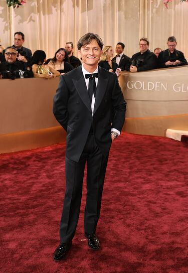 Connor Wood a su llegada a la gala de los Globos de Oro.