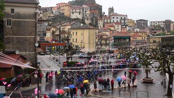 Sigue en directo la sexta etapa del Giro de Italia, de 162 kilómetros con salida y llegada en Nápoles hoy, 11 de mayo, desde las 12:55 en AS.