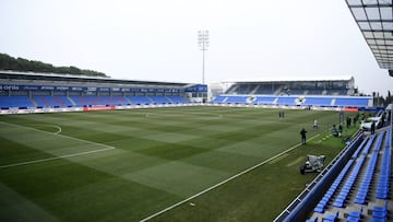 HUESCA, SPAIN - JANUARY 19:  General view inside the stadium prior to the La Liga match between SD Huesca and Club Atletico de Madrid at Estadio El Alcoraz on January 19, 2019 in Huesca, Spain.  (Photo by David Ramos/Getty Images)