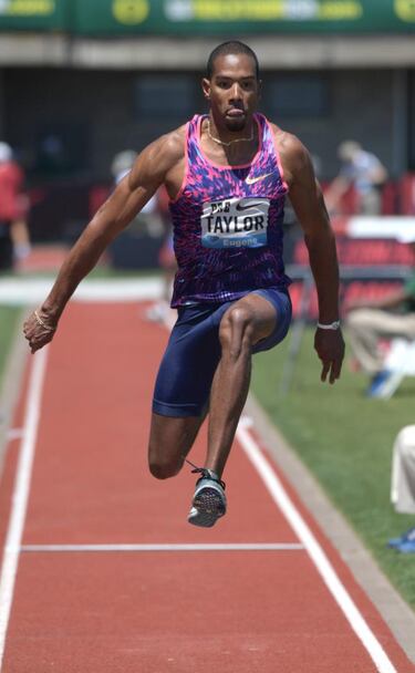 Taylor lanza un jaque mate al récord de triple de Edwards (22 años de vejez)