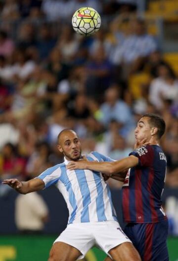 Nordin Amrabat con Gonzálo Escalante.