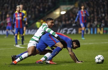 0-2. Emilio Izaguirre  hizo penalti Luis Suárez. Messi anotó desde los once metros.