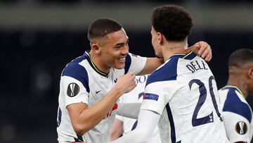 Tottenham Hotspur's Brazilian striker Carlos Vinicius Alves Morais (L) celebrates with Tottenham Hotspur's English midfielder Dele Alli after scoring his team's second goal during the UEFA Europa League Last 32 Second Leg football match bet