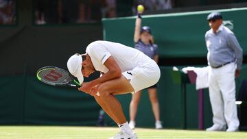 Tennis - Wimbledon - All England Lawn Tennis and Croquet Club, London, Britain - July 9, 2023 Colombia's Daniel Elahi Galan reacts during his fourth round match against Italy's Jannik Sinner REUTERS/Toby Melville