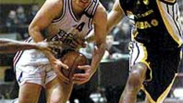 <B>REFERENTE.</B> Mulaomerovic, en su etapa en el Efes Pilsen turco.