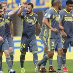 No hay quien tosa al Cádiz