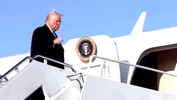 Trump’s Air Force One boarding goes viral