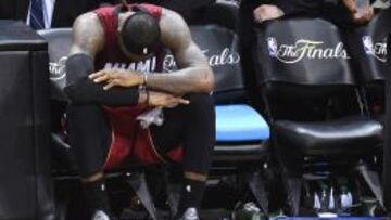 La forma de sudar de LeBron, el fundamento de los calambres