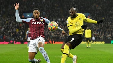 Chelsea&#039;s Belgian striker Romelu Lukaku (R) vies with Aston Villa&#039;s English defender Ezri Konsa (L) during the English Premier League football match between Aston Villa and Chelsea at Villa Park in Birmingham, central England on December 26, 202