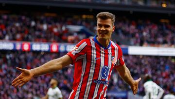 Soccer Football - LaLiga - Atletico Madrid v Getafe - Metropolitano, Madrid, Spain - December 15, 2024 Atletico Madrid's Alexander Sorloth celebrates after scoring their first goal REUTERS/Susana Vera