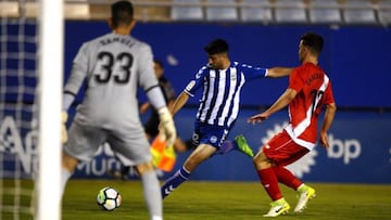 El Lorca venci&oacute; al Sevilla Atl&eacute;tico y eludi&oacute; la &uacute;ltima posici&oacute;n.