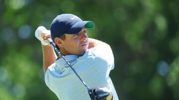 BROOKLINE, MASSACHUSETTS - JUNE 14: Rory McIlroy of Northern Ireland plays his shot from the tenth tee during a practice round prior to the US Open at The Country Club on June 14, 2022 in Brookline, Massachusetts.   Andrew Redington/Getty Images/AFP
== FOR NEWSPAPERS, INTERNET, TELCOS & TELEVISION USE ONLY ==