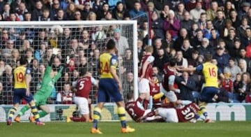 Arsenal se impuso sobre el Burnley por la cuenta mínima. 