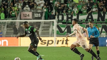 Dorlan Pabón en amistoso entre Universitario de Perú y Atlético Nacional en el DRV PNK Stadium de Fort Lauderdale.