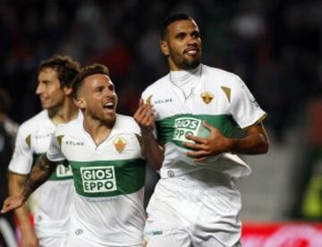 Gol de Jonathas. 1-0.