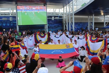 Los bailes de los venezolanos calentaron el USA-Venezuela